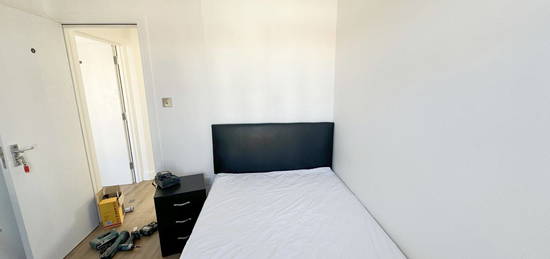 Room to rent in Filton Avenue, Bristol BS7