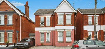 1 bedroom detached house