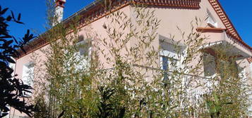 Villa 4 façes vue sur la chaîne des Pyrénées