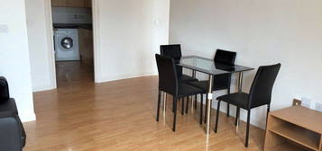 2 bed flat to rent