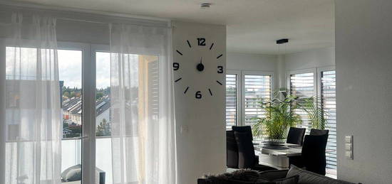 3 Zimmer Wohnung mit EBK, Balkon, 2 Badezimmer