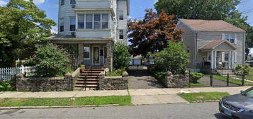 84-86 Success Ave, Bridgeport, CT 06610