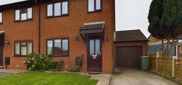 3 bedroom semi-detached house to rent