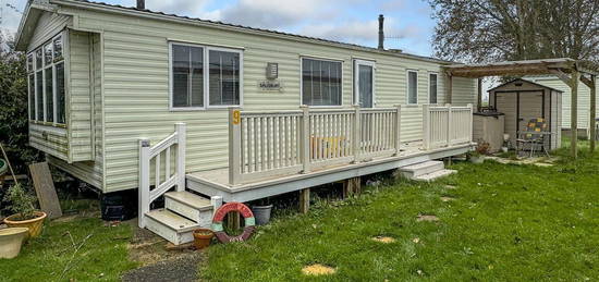 Mobile/park home for sale in Orchard Caravan Park, Chichester Road, Bognor Regis PO21