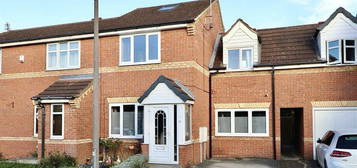 4 bedroom link detached house for sale