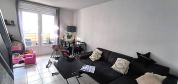 Appartement  à vendre, 3 pièces, 2 chambres, 53 m²