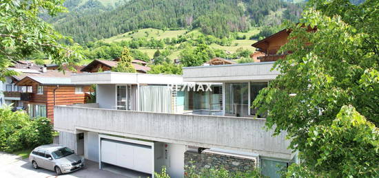 Eine Villa in alpiner Umgebung - ausgezeichnete Architektur, hochwertige Bauausführung