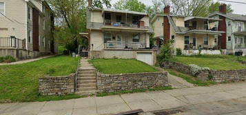 4423 Greenlee Ave, Cincinnati, OH 45217