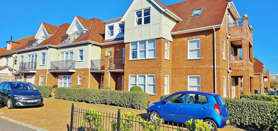 Flat for sale in Harold Grove, Frinton-On-Sea CO13