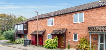 Maisonette for sale in Brownbaker Court, Neath Hill, Milton Keynes MK14