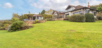 5 bed detached house for sale