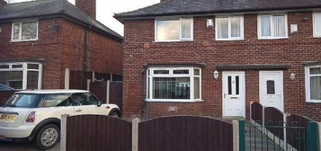 3 bedroom semi-detached house to rent