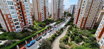 BOSTANCI CİTY EVLERİ 180m2 ARA KAT EBEVEYNLİ TEMİZ SATILIK 4+1