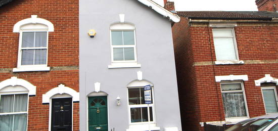 Semi-detached house to rent in Victor Road, Colchester CO1