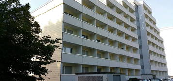 ****Schönes möbliertes Apartment mit Balkon in gepflegtem Gebäude, auch für Senioren geeignet****