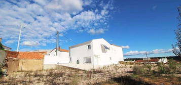 Casa / Villa T3 em Além da Ribeira e Pedreira de 146,00 m2