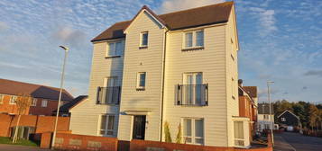 Detached house to rent in Edmett Way, Maidstone ME17