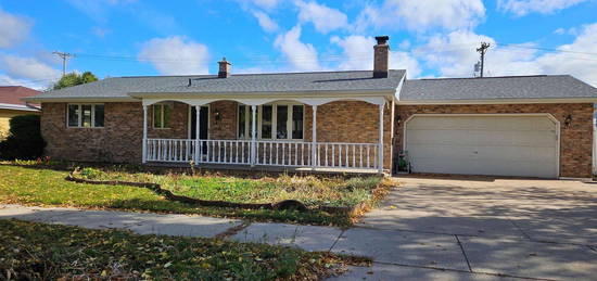 203 N  Roger St, Kimberly, WI 54136