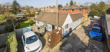 2 bedroom semi-detached bungalow for sale