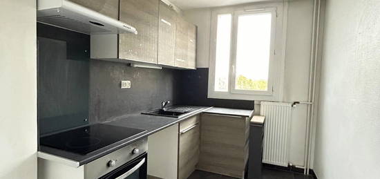 Montélimar, proche commodités, bel appartement T3