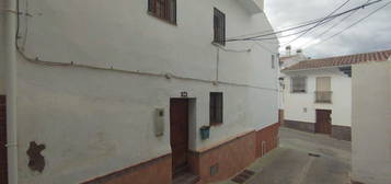 Chalet adosado en venta en calle Aprisco, 27