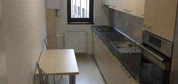 inchiriere apartament 2 camere Sisesti cu loc de parcare