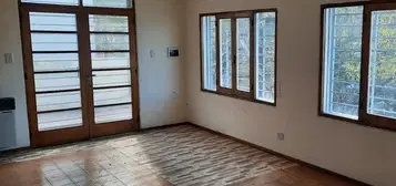 Departamento Alquiler 4 ambientes 50 años, Este, 1 cochera, Las Heras 100, San Rafael, Mendoza