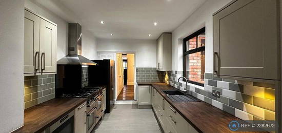 3 bedroom terraced house