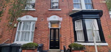 Flat to rent in Lincoln Street, Highfields, Leicester LE2