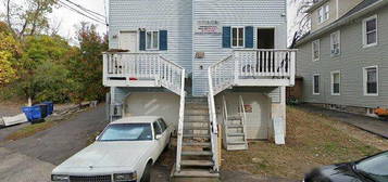 51 River St Apt 2, Waterbury, CT 06706