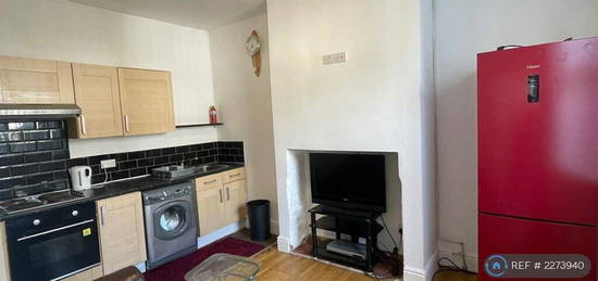 1 bedroom house share