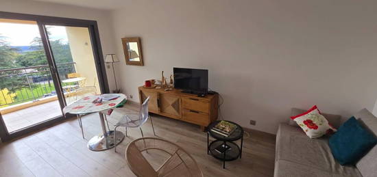 Location appartement 2 pièces 33 m²