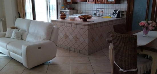 QUALIANO; 3Vani+GIARDINO+Box+Posto Auto MAV303