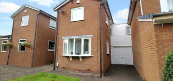 3 bedroom link detached house for sale