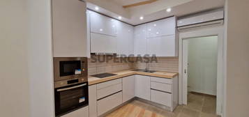 Apartamento T2 Arrendamento em Torres Novas (Santa Maria, Salvador e Santiago),Torres Novas