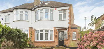 3 bed semi-detached house for sale