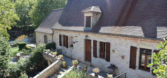 Ensemble de deux maisons