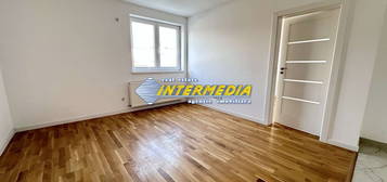 Apartament 2 camere CETATE Bloc Nou cu Balcon mare 9m loc parcare si