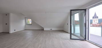 Großzügige Loft-Wohnung mit Südbalkon + Klimaanlage