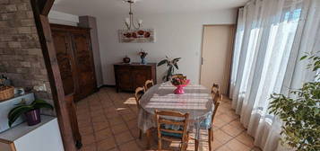 Appartement T4 lumineux, 3 chambres, garage et parking