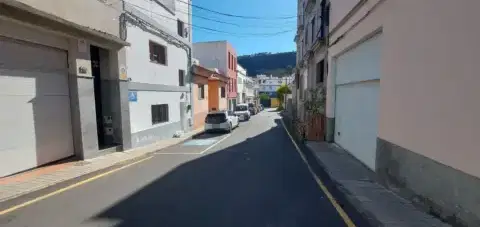 Casa adosada en Carretera Visvique