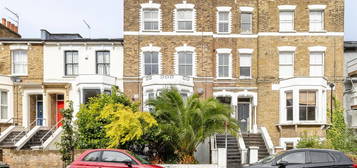 Studio to rent in Farleigh Road, London N16