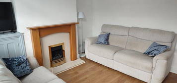 2 bed terraced house to rent