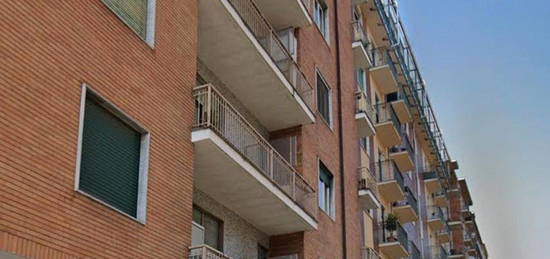 Bilocale C.SO TOSCANA 450euro TUTTO ARREDATO