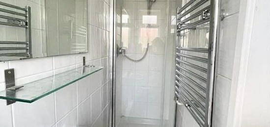 1 bedroom semi-detached house