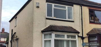 2 bedroom semi-detached house