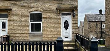 End terrace house to rent in Church Street, Moldgreen, Huddersfield HD5