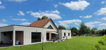 Exclusivité, Maison unique de plain-pied à quelques minutes de Bernay