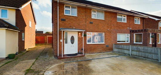 Detached house to rent in Hannibal Road, Staines-Upon-Thames, Surrey TW19