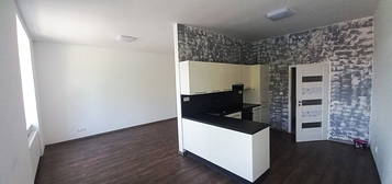 Byt 1+kk, 39 m², Na Letné, Náchod